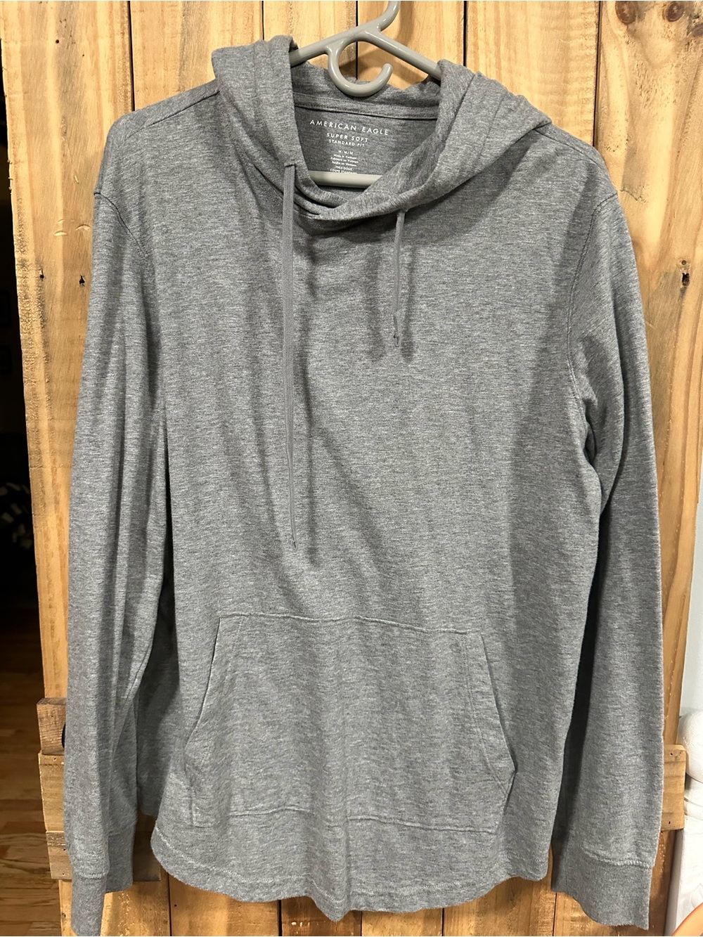 American Eagle Outfitters Light Gray Hooded Long-Sleeve Pullover size m